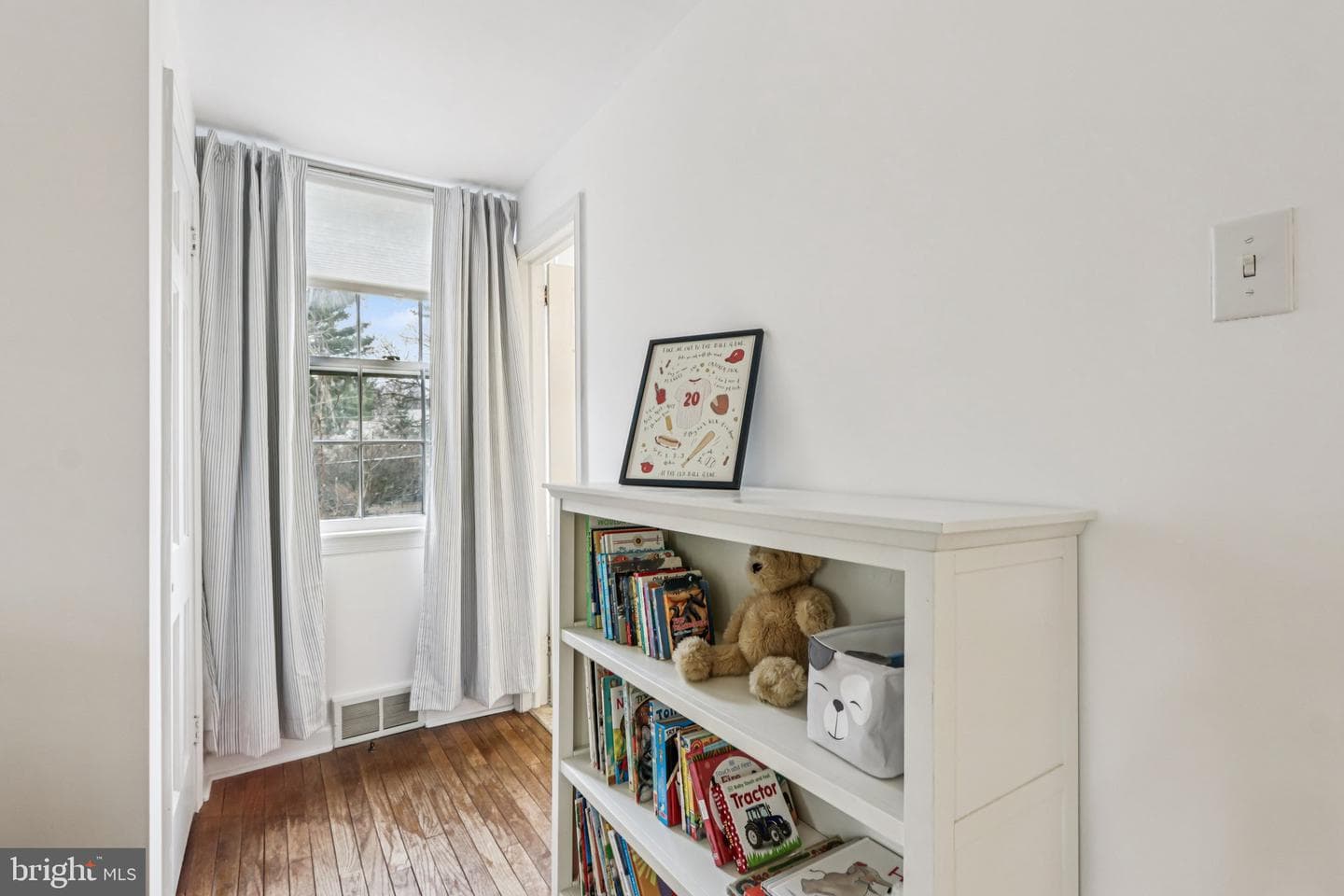 913 Field Lane photo 45