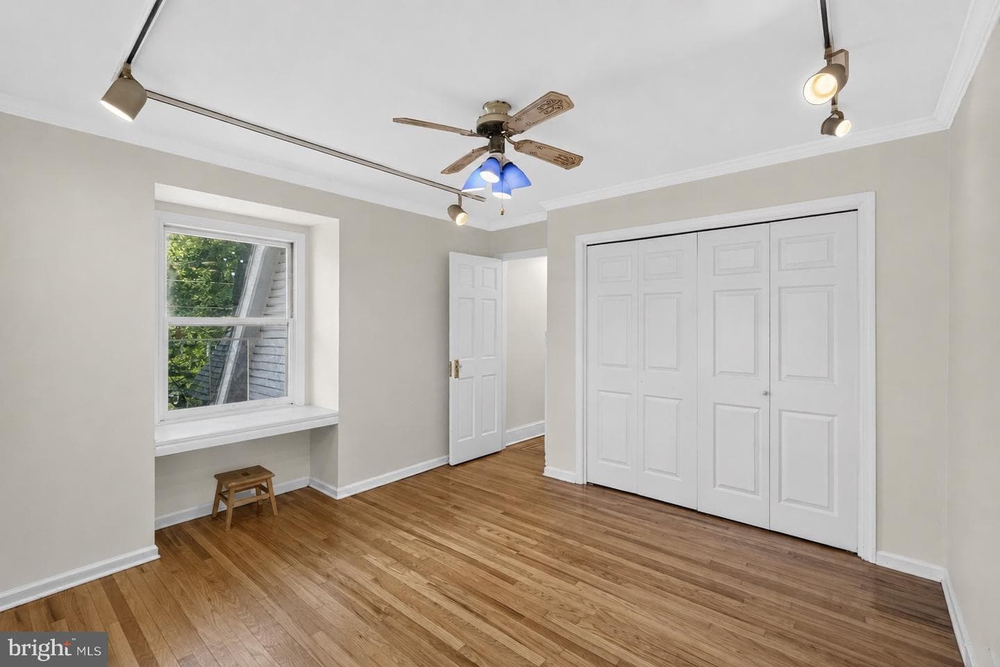 448 Valley Rd photo 14