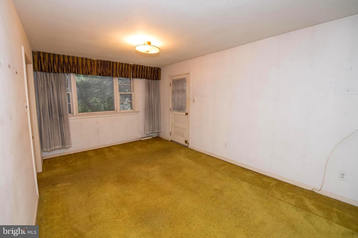 1300 Kirks Lane photo 12