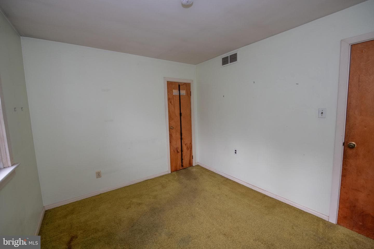 1300 Kirks Lane photo 19