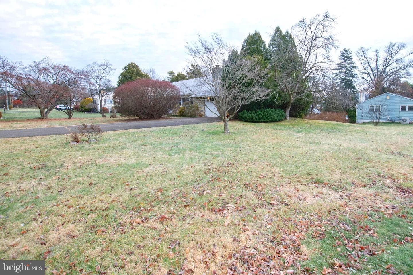 1300 Kirks Lane photo 3