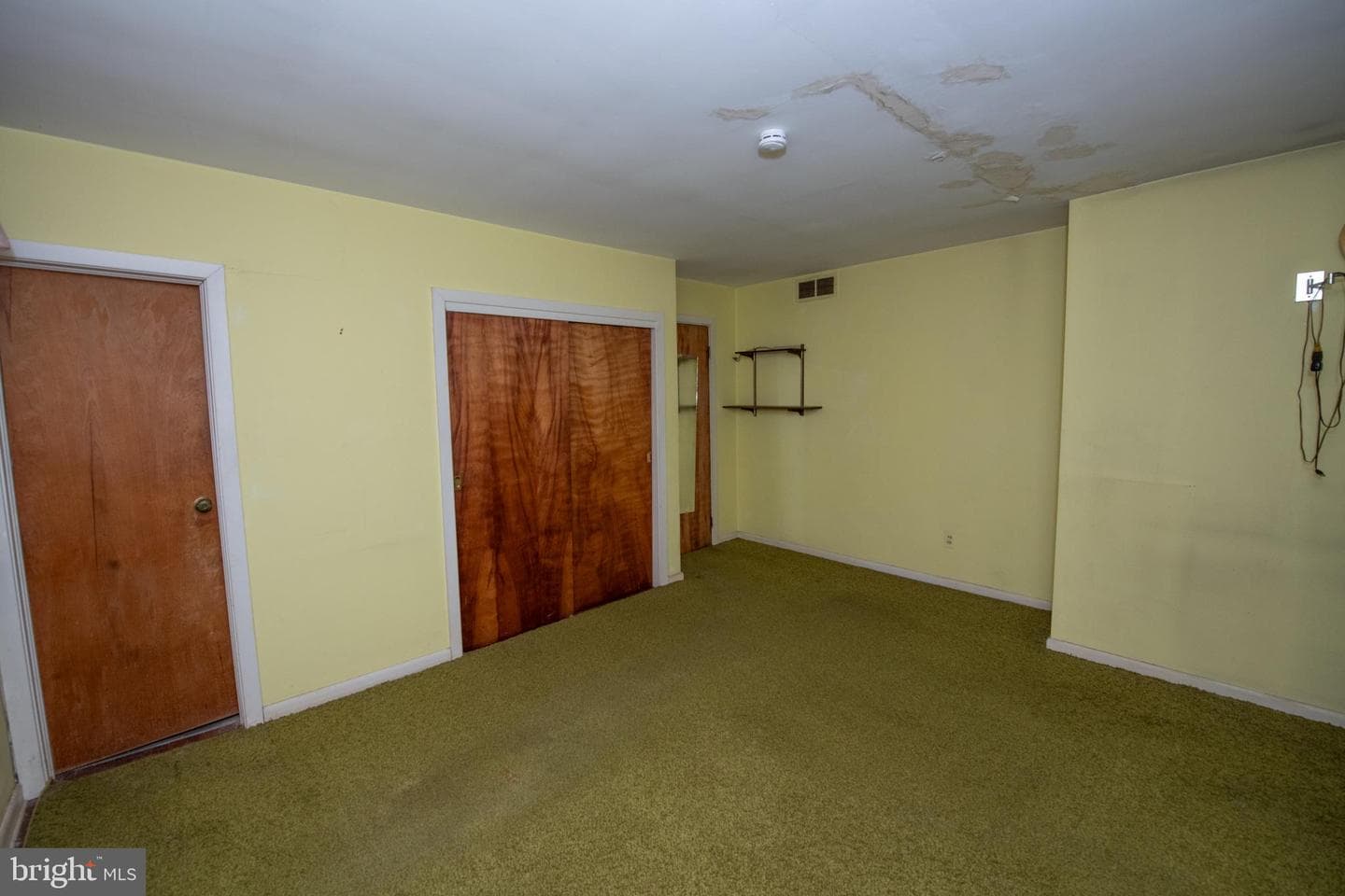 1300 Kirks Lane photo 33
