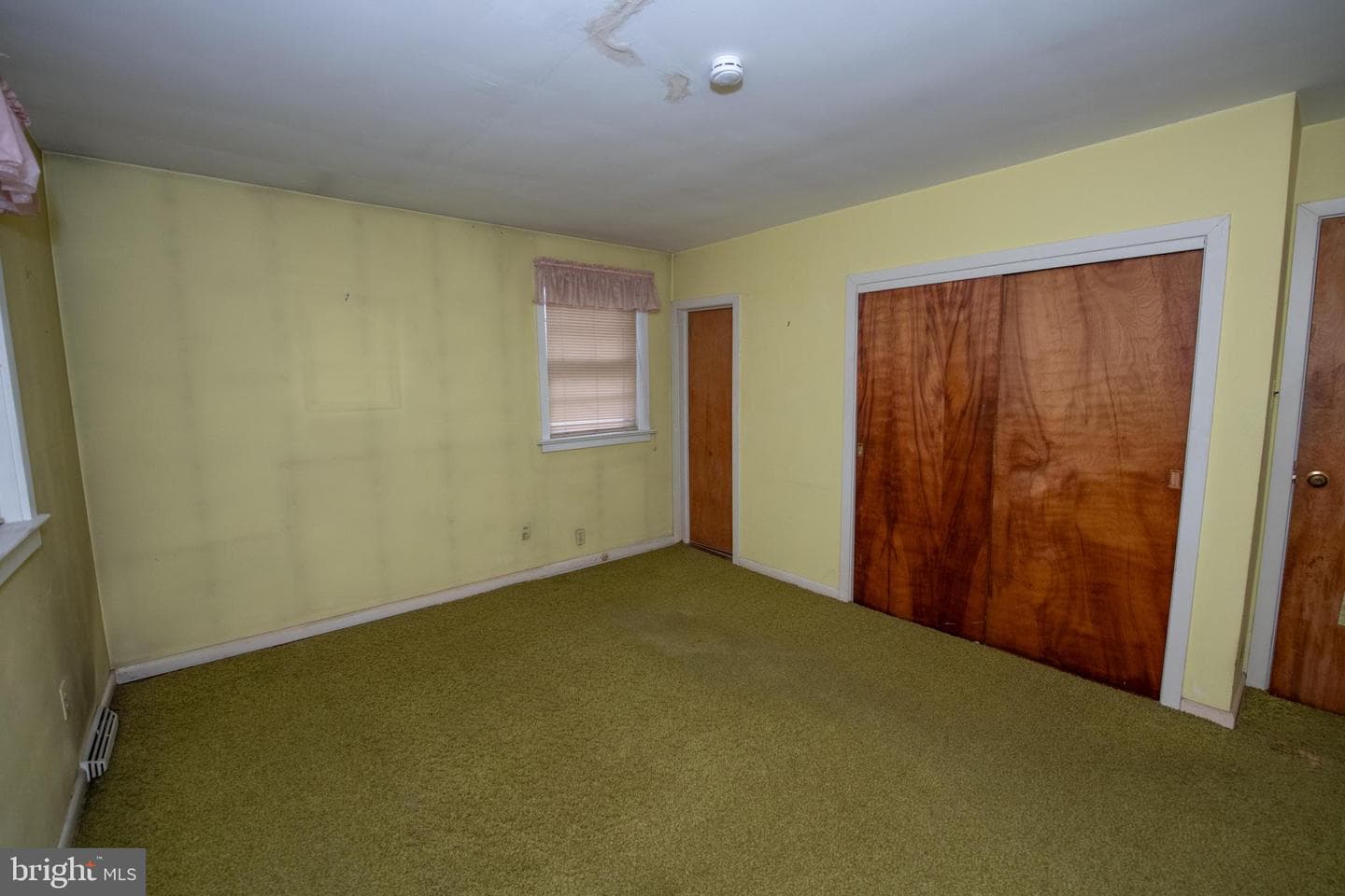 1300 Kirks Lane photo 34