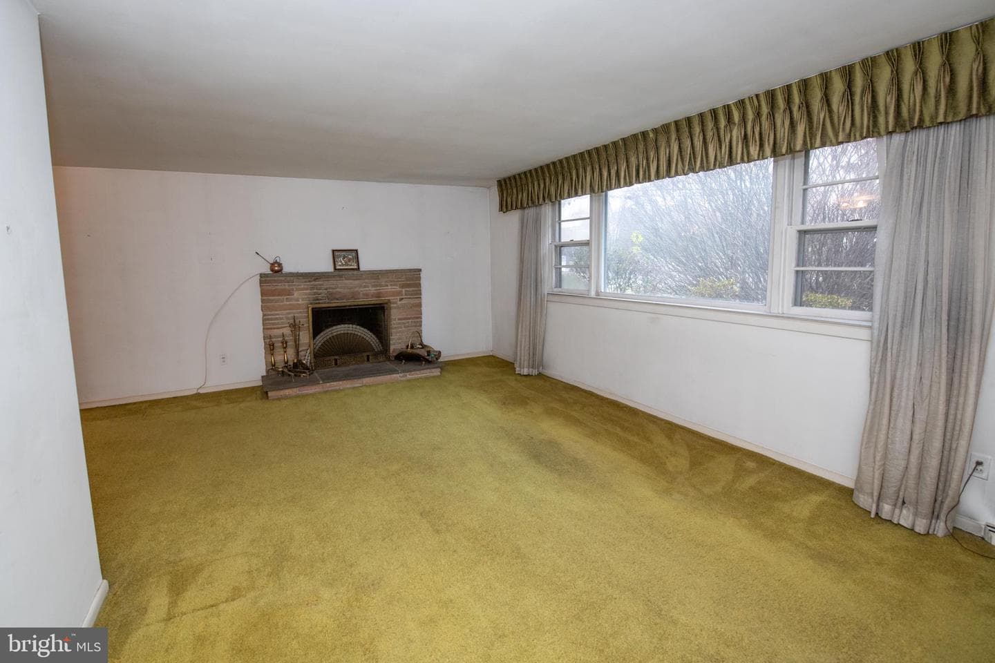 1300 Kirks Lane photo 8