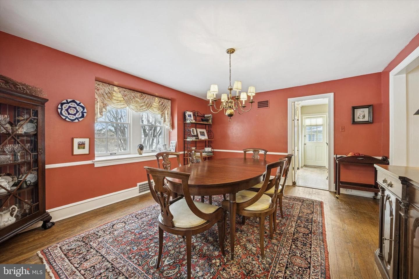 1039 Wellington Road photo 13