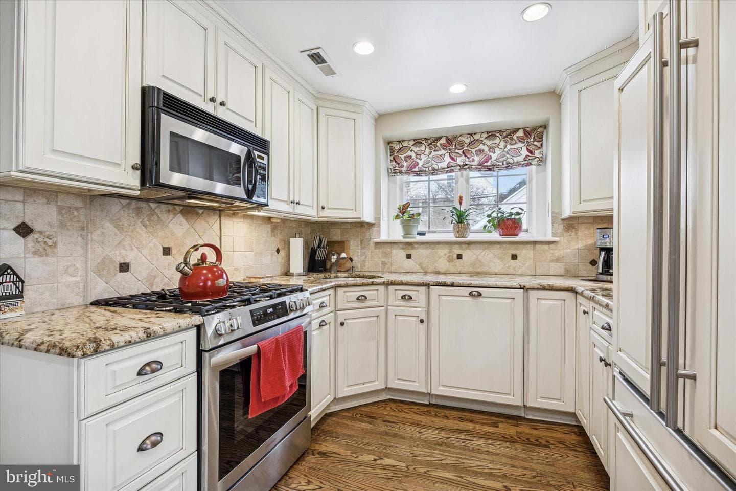 1039 Wellington Road photo 15