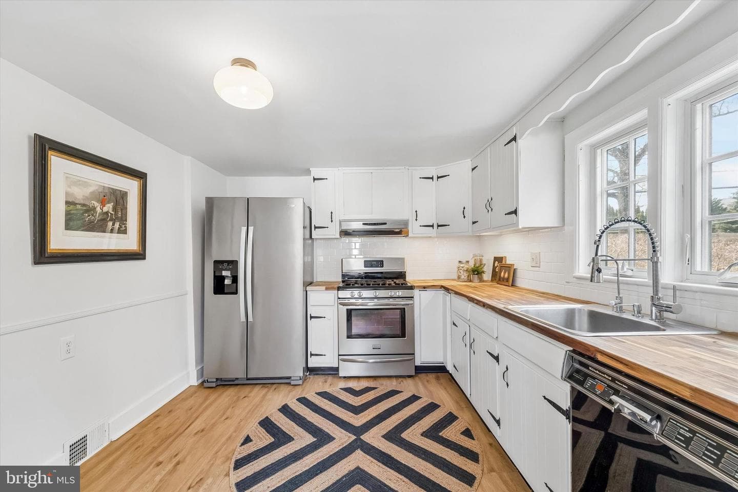 213 Royal Avenue photo 11