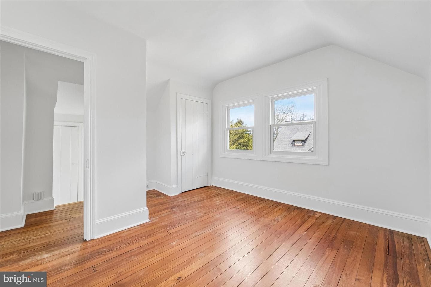 213 Royal Avenue photo 18