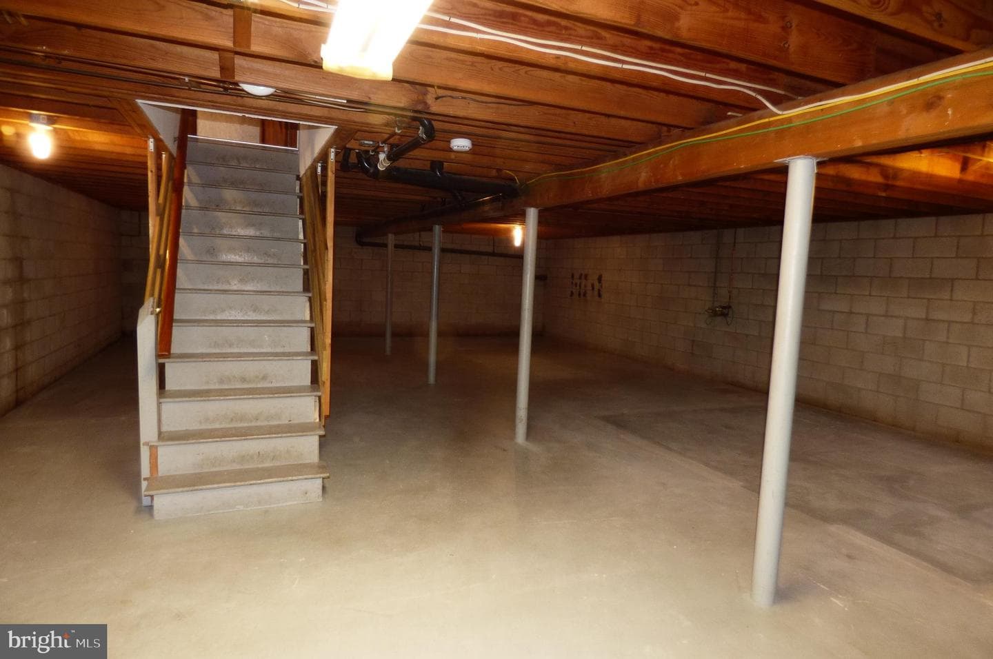 151 Washington Street photo 18