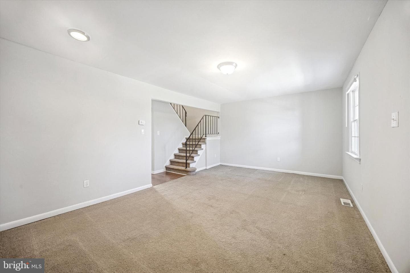 197 Lexington Road photo 3