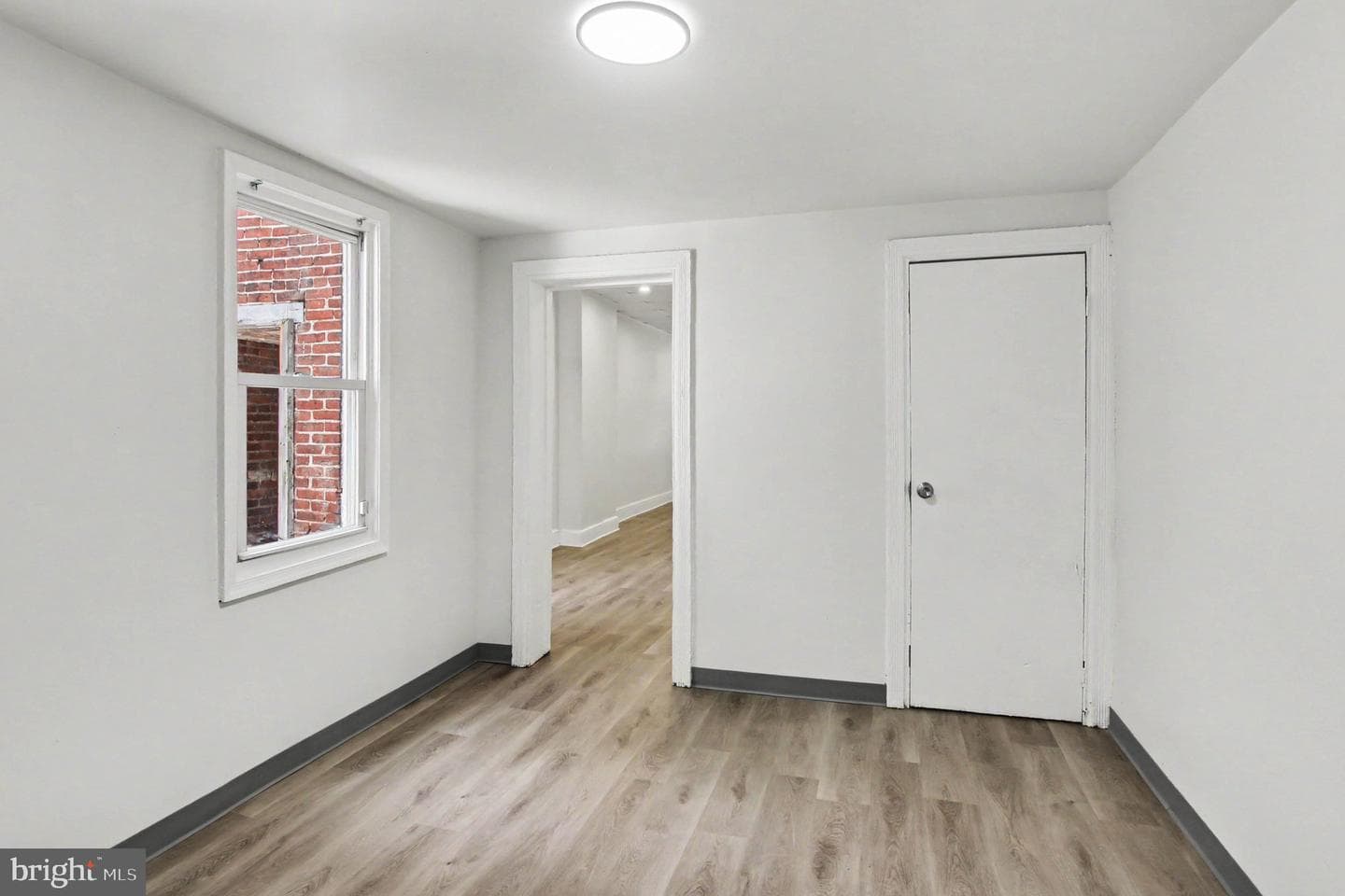 443 Walnut Street photo 10