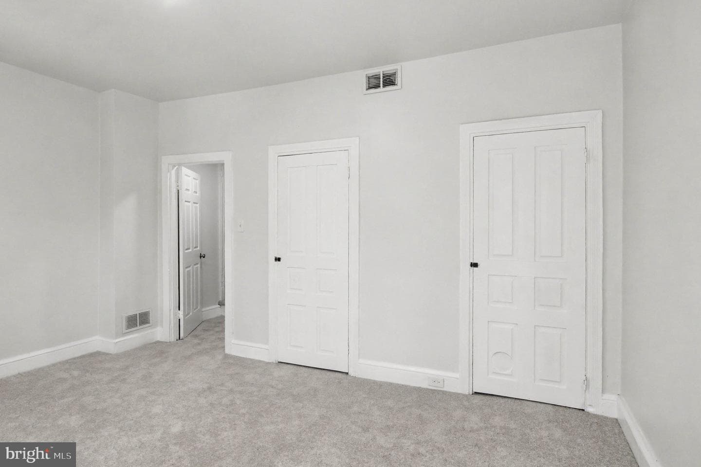 443 Walnut Street photo 24