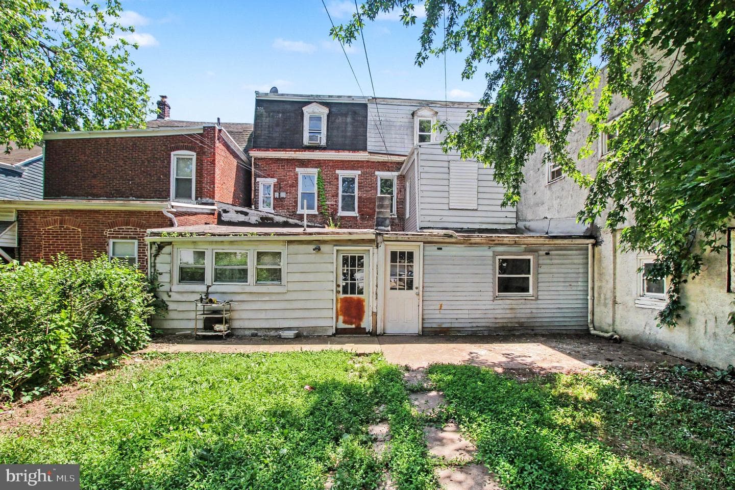 443 Walnut Street photo 29