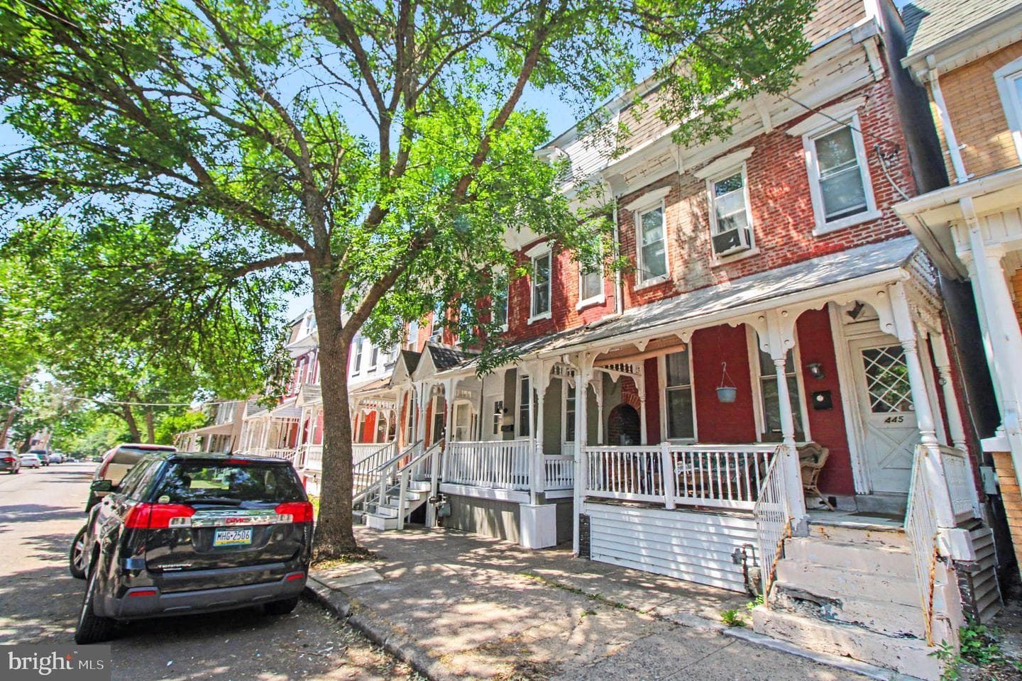 443 Walnut Street photo 3