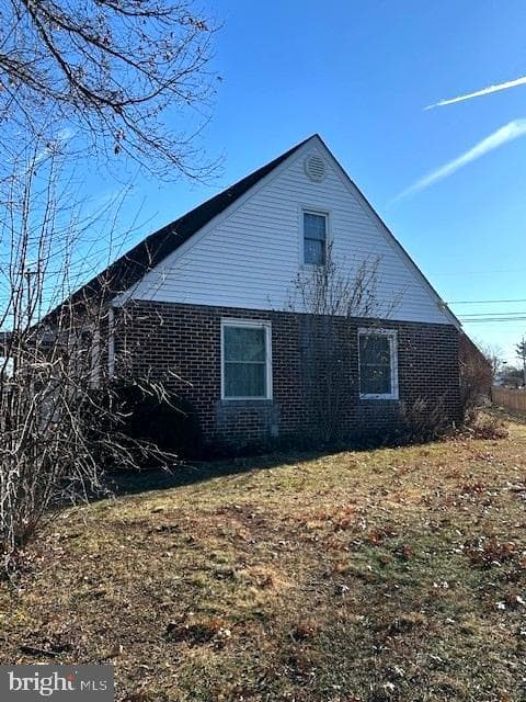 112 Burnside Avenue photo 2