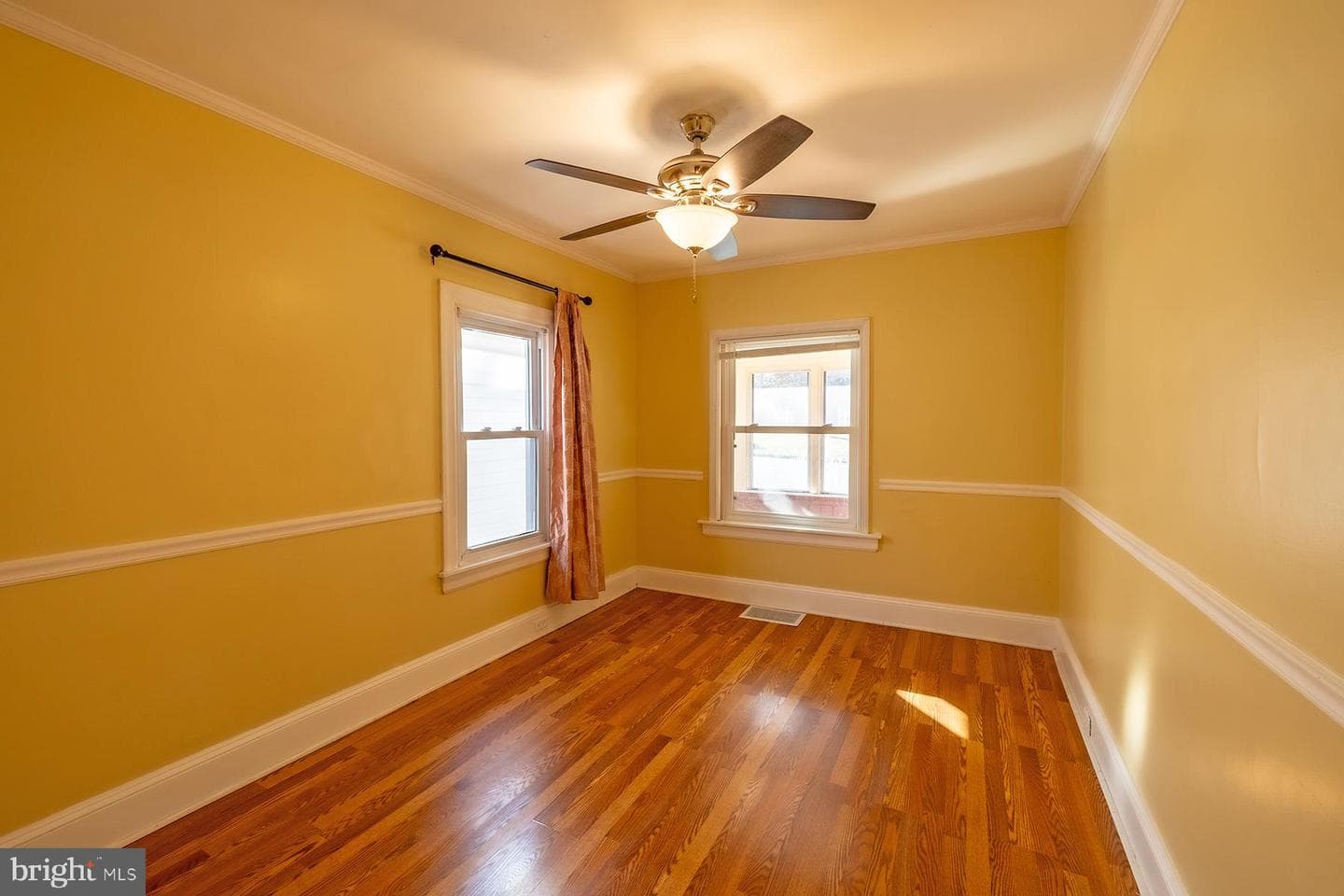 2803 Broadway Avenue photo 12