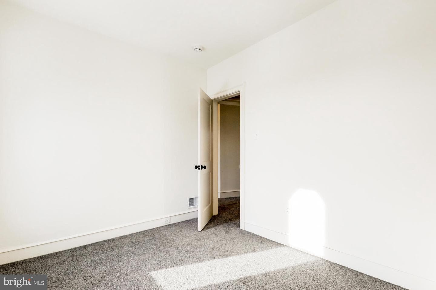 408 Highland Avenue photo 26