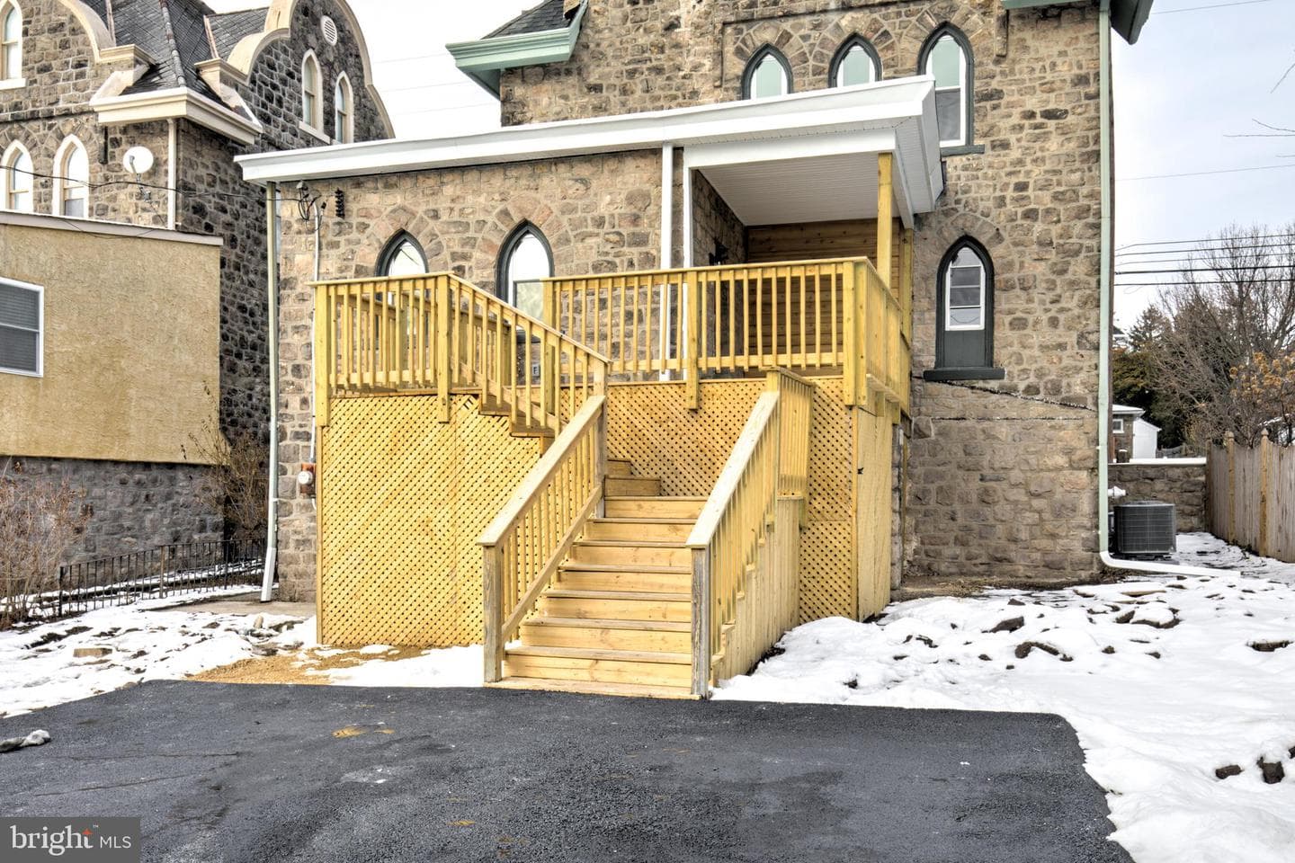 408 Highland Avenue photo 45