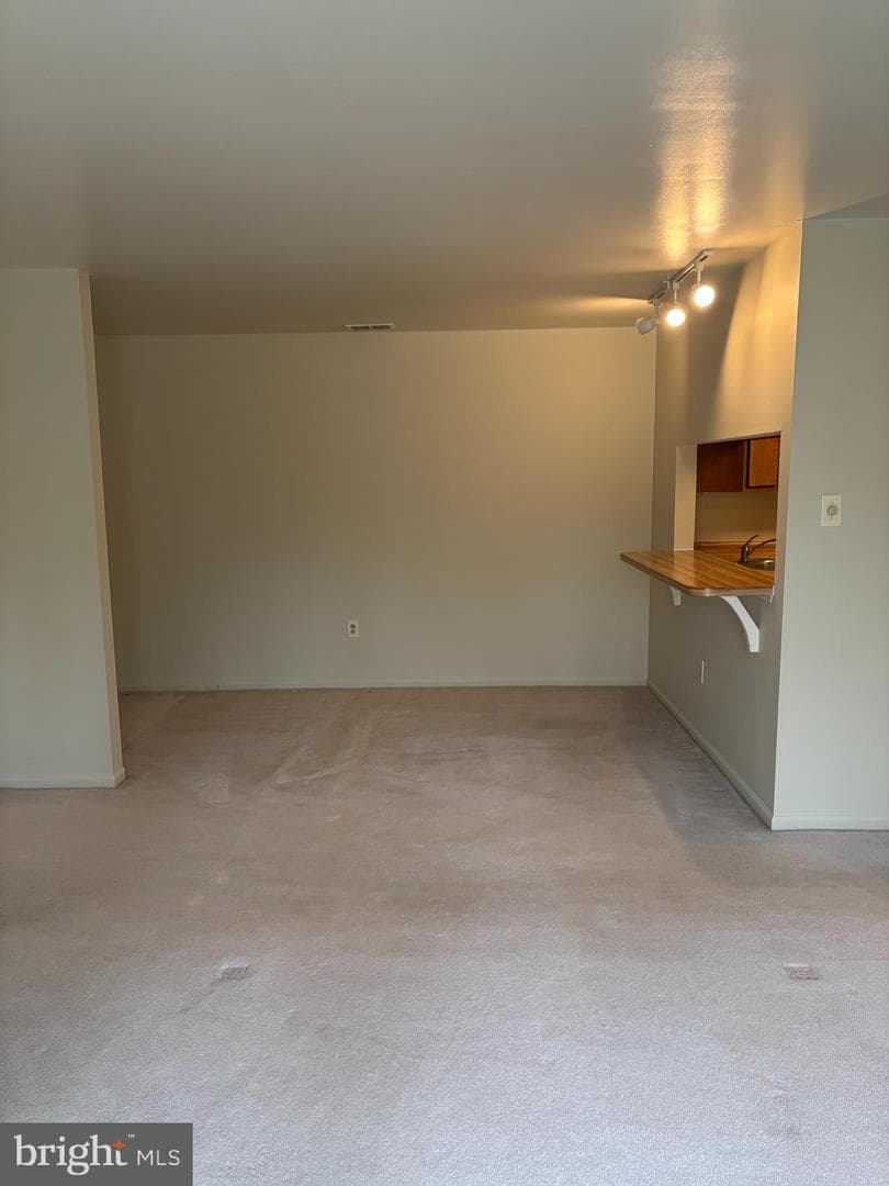 1116 Dogwood Court photo 7