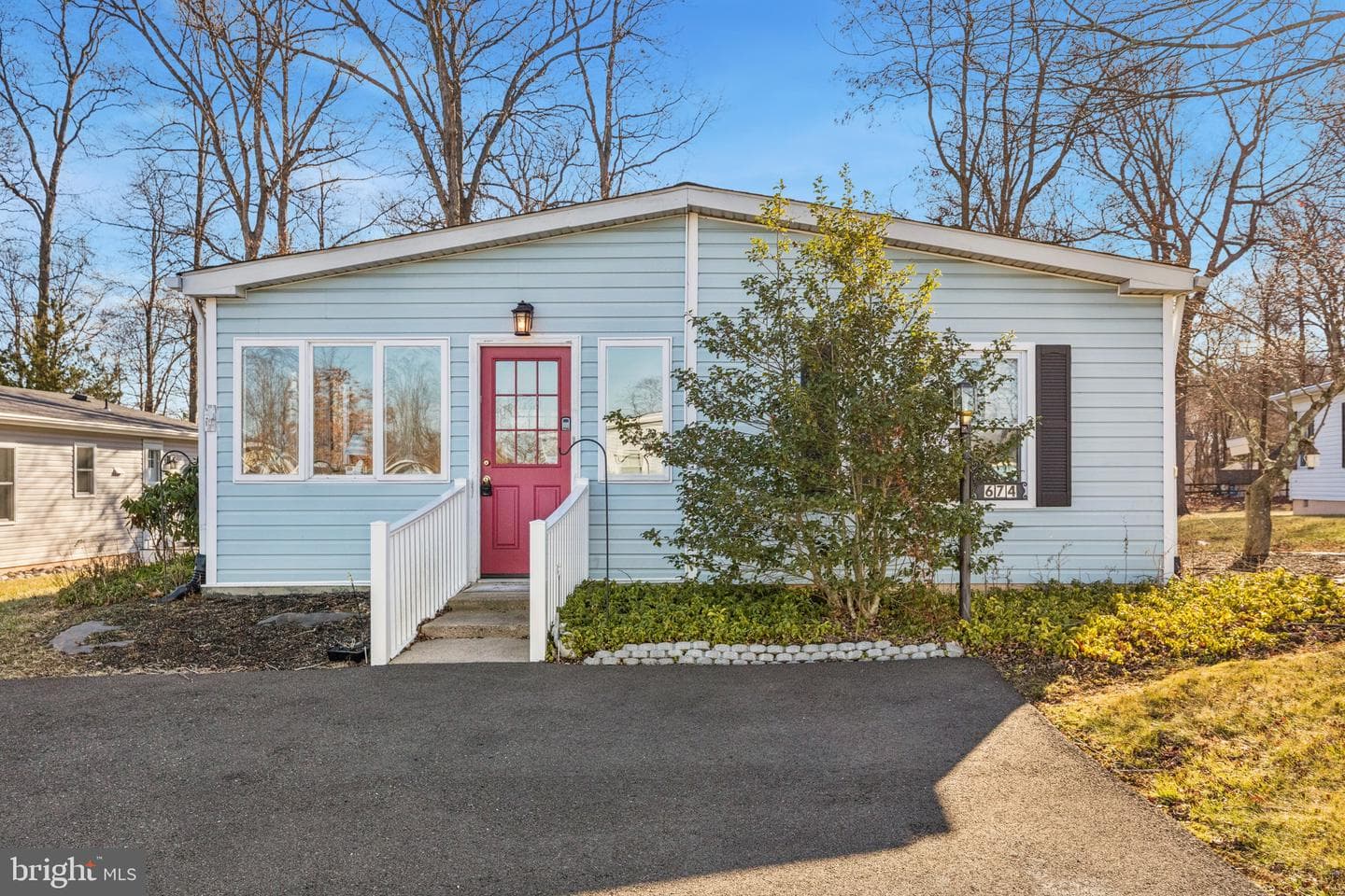 674 Boxwood Terrace photo 2