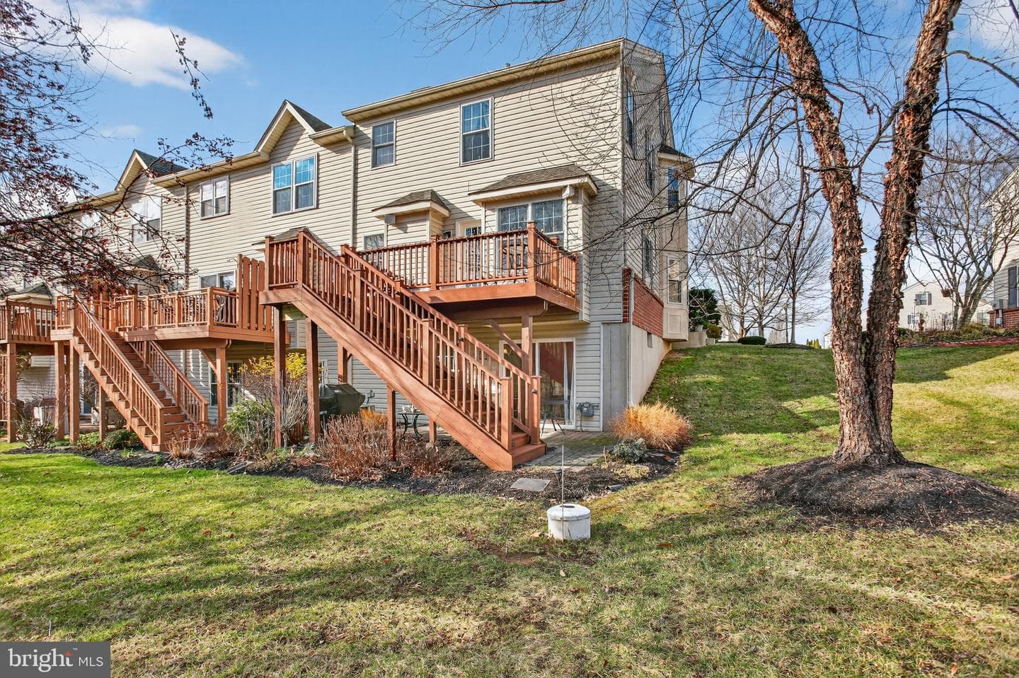 375 Belcourt Way photo 29