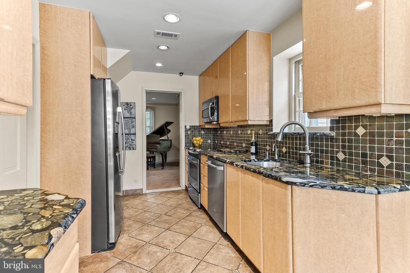 632 Foxcroft Road photo 24