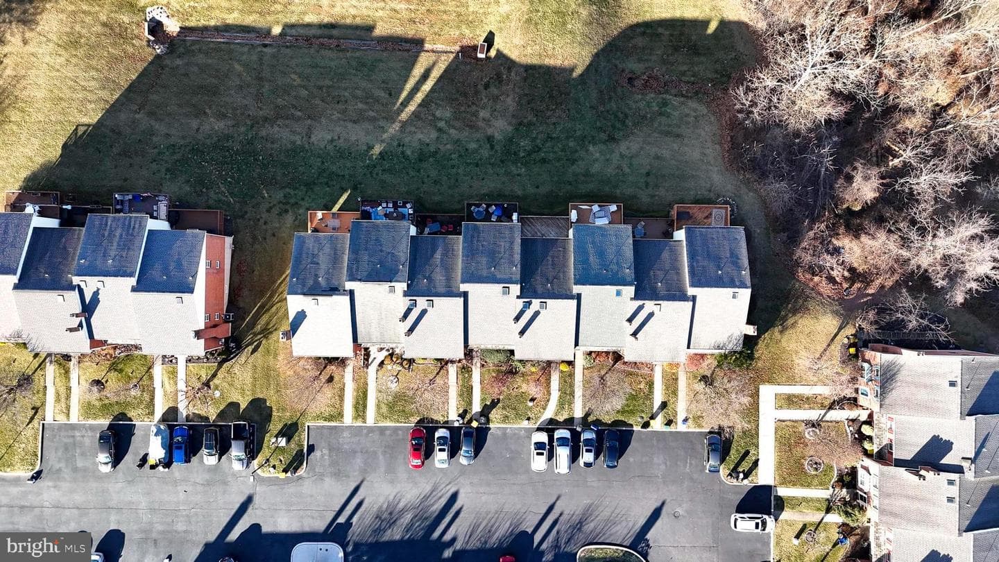 1405 Village Green Drive photo 45