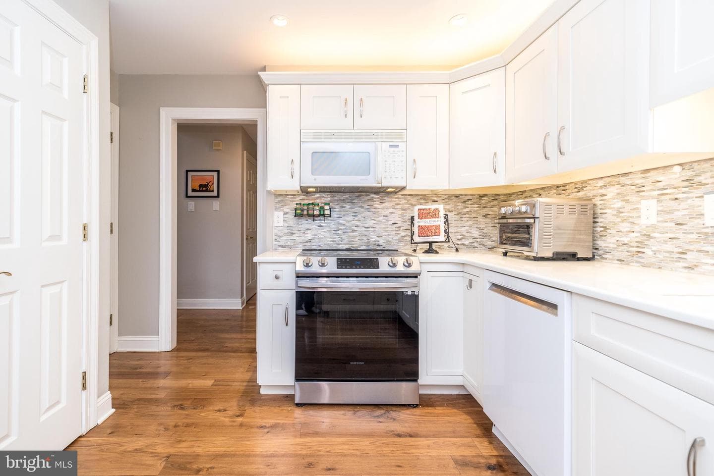 200 Westminster Place photo 22