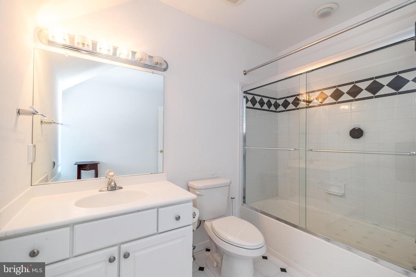 200 Westminster Place photo 41