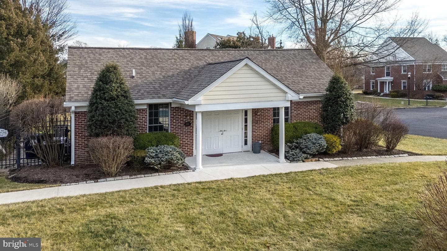 200 Westminster Place photo 58