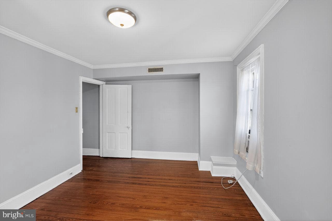 566 S Bethlehem Pike photo 14