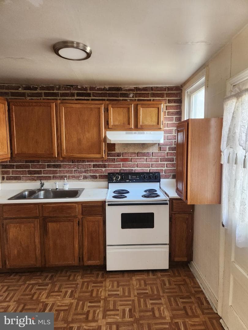 336 Elm Avenue photo 10