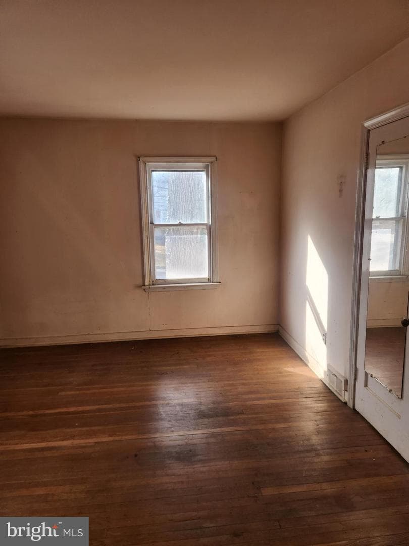 336 Elm Avenue photo 33