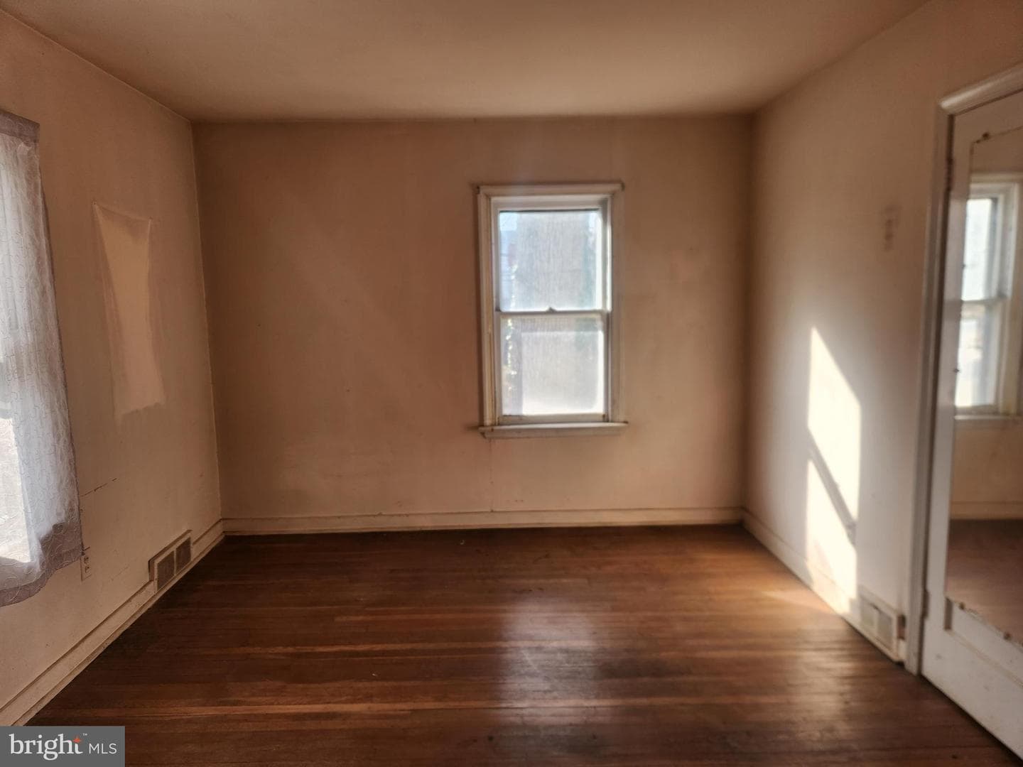 336 Elm Avenue photo 35
