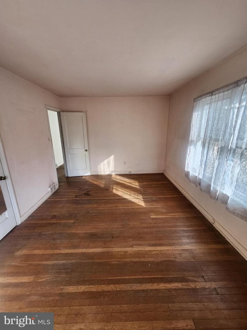 336 Elm Avenue photo 39