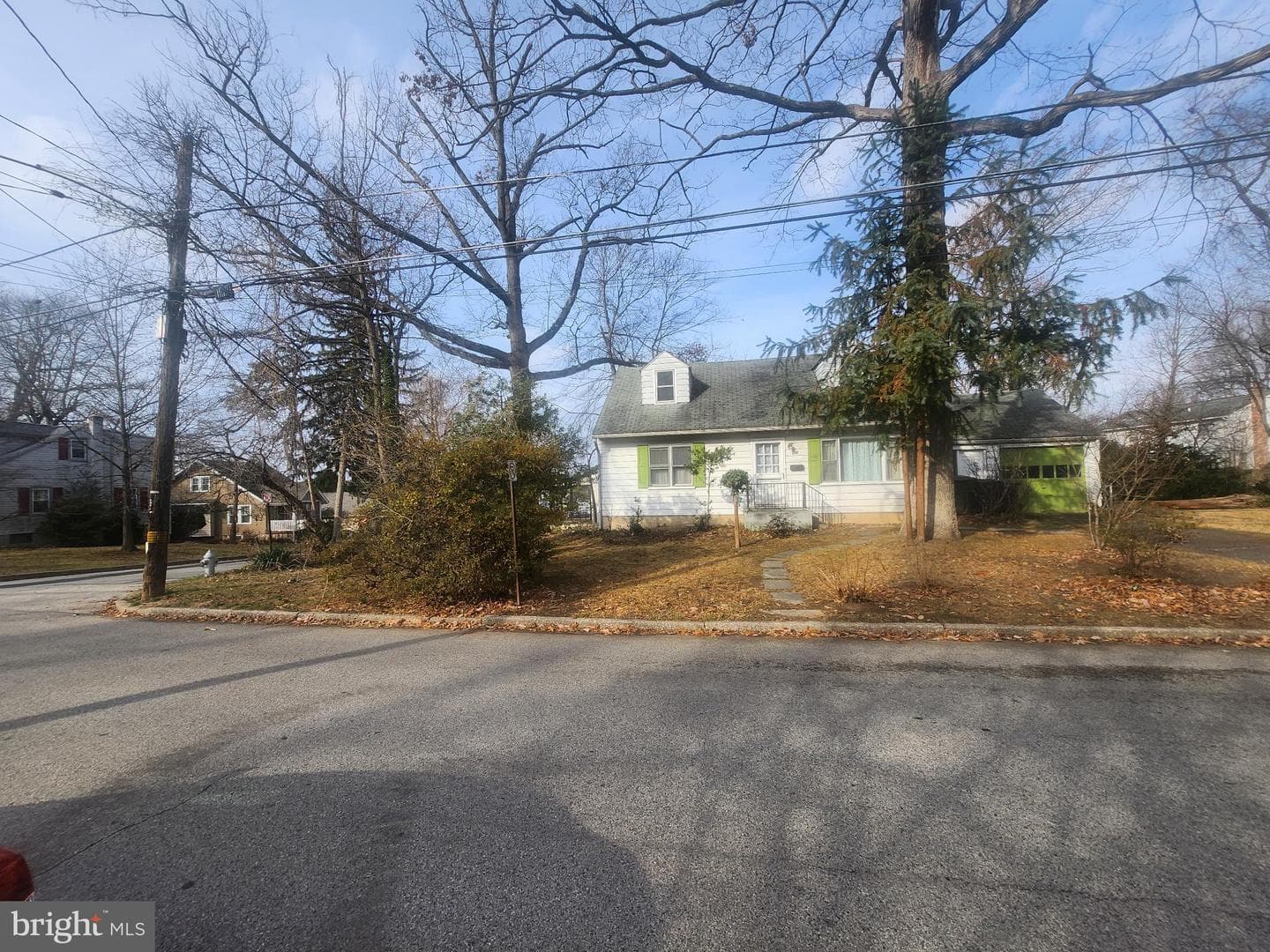336 Elm Avenue photo 4