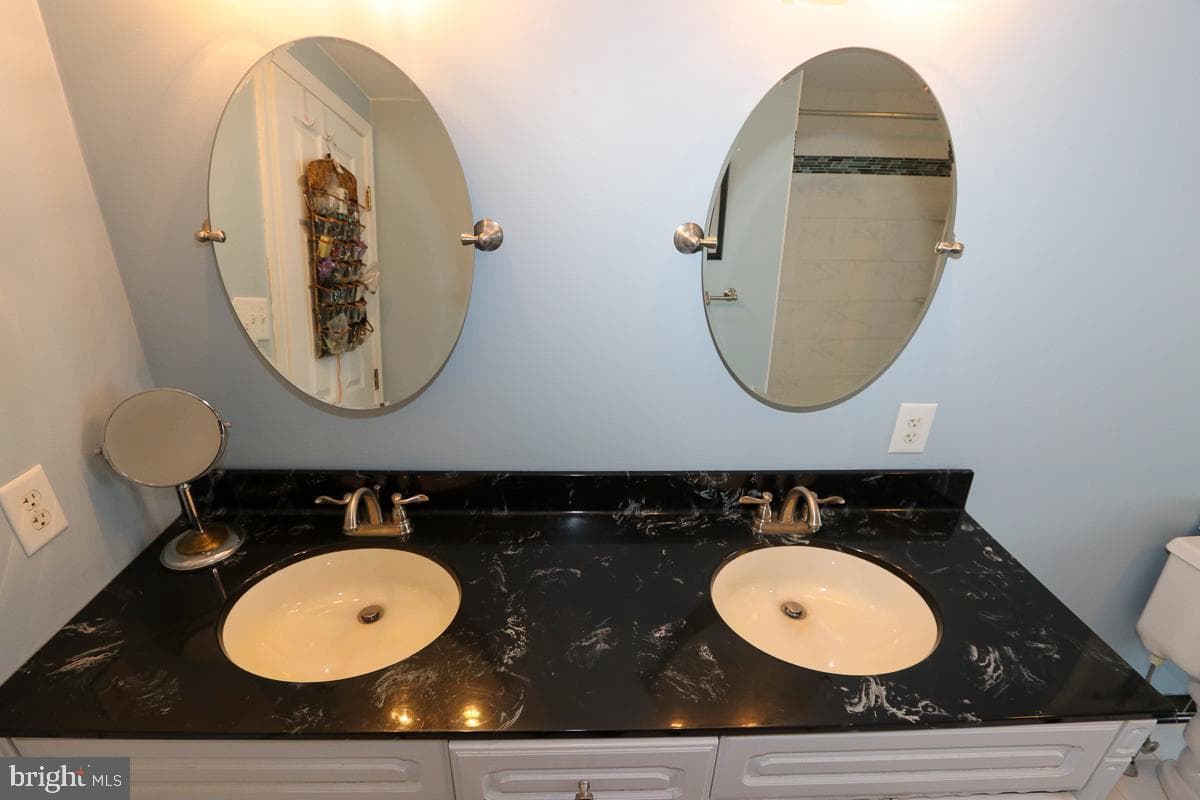 642 Kirkwood Street photo 75