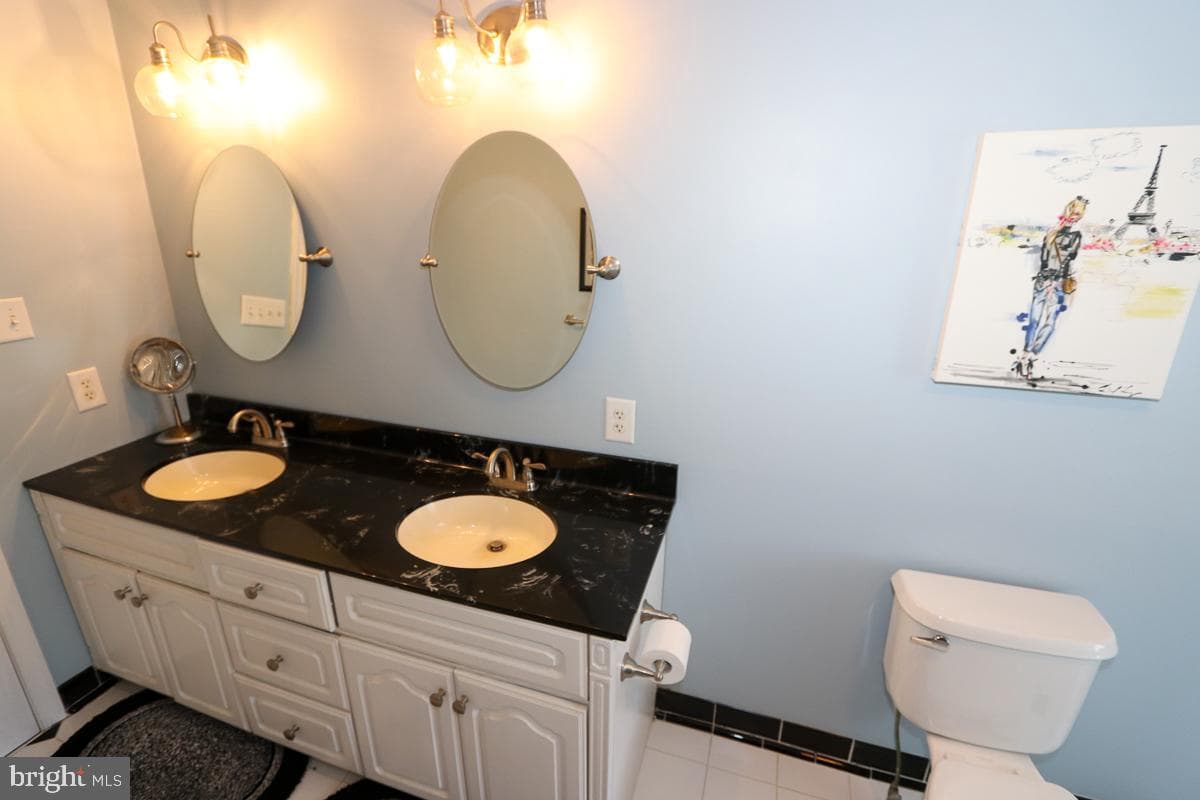 642 Kirkwood Street photo 77