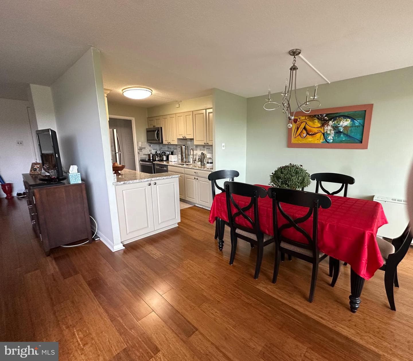 1001 City #E-914 photo 12