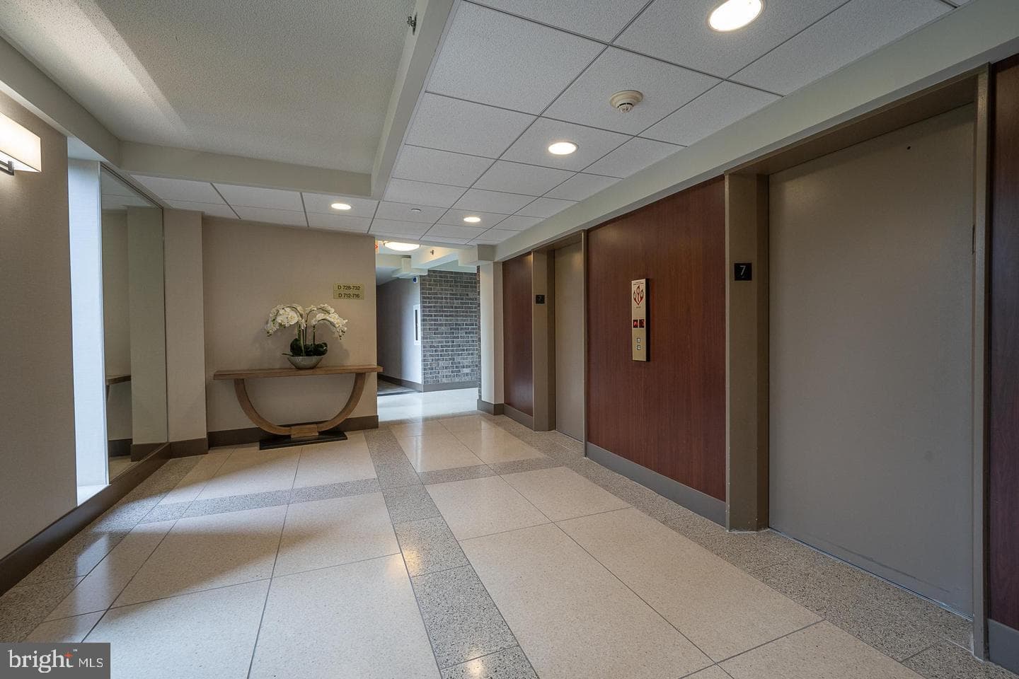 1001 City #E-914 photo 5