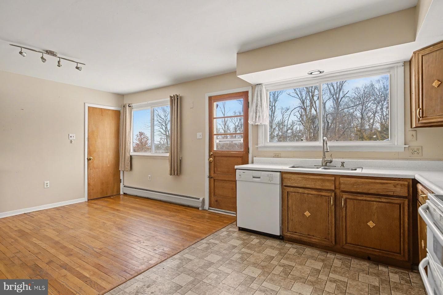 3702 Kings Road photo 15