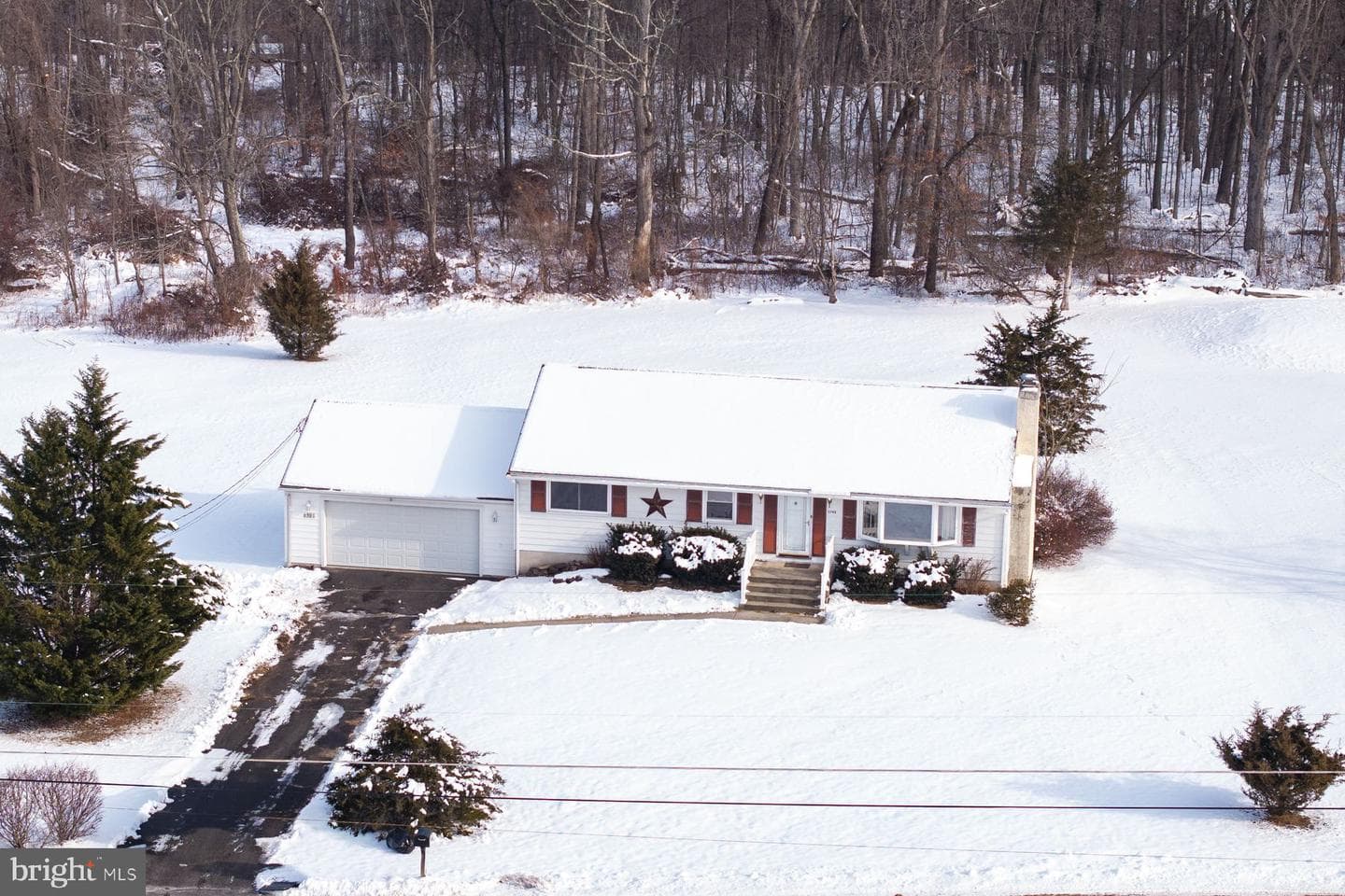3702 Kings Road photo 4