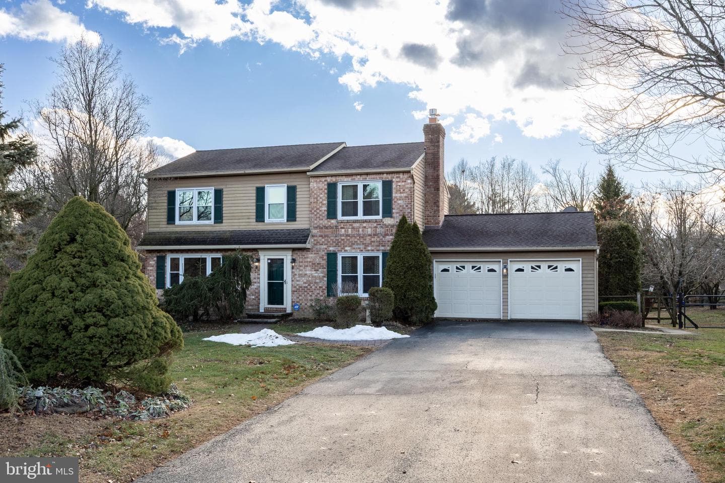 204 E Buchert Road photo 1