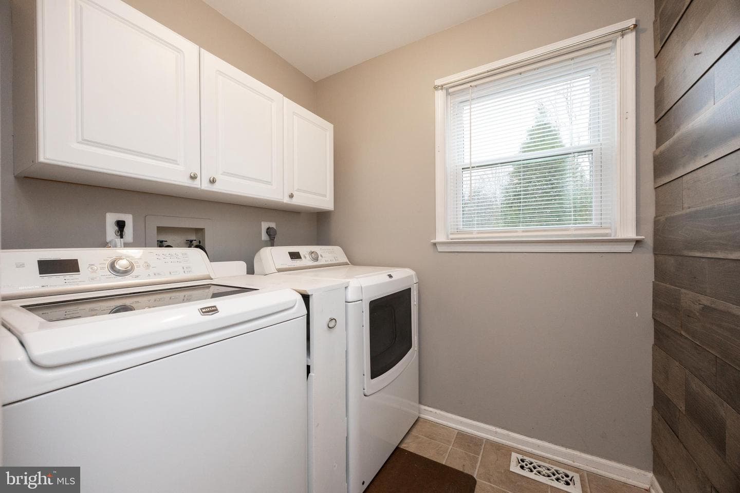 204 E Buchert Road photo 15