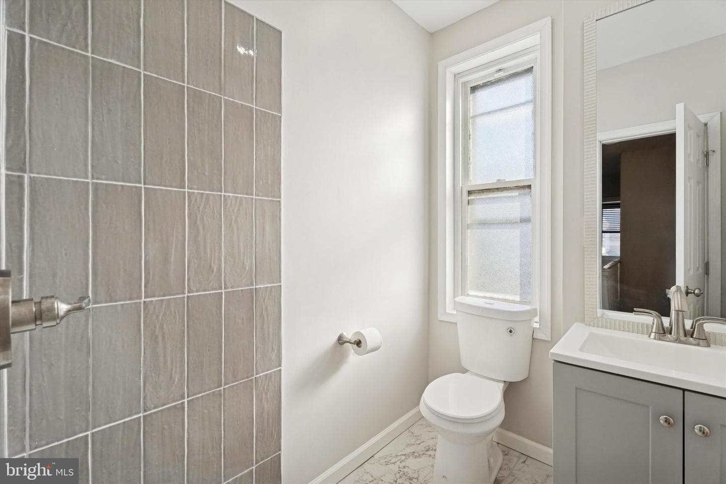 810 George Street photo 9