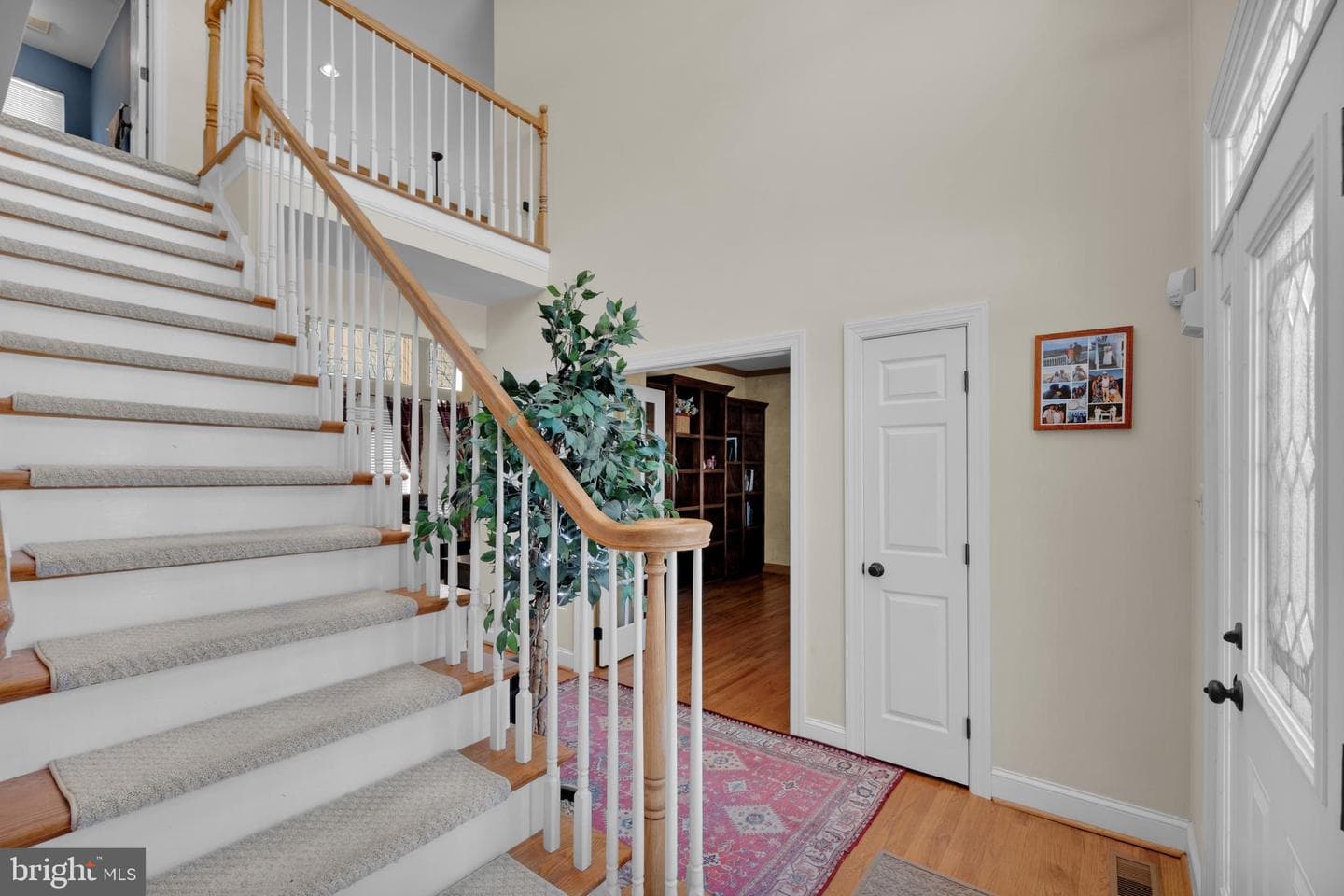 2106 Ridge Way photo 3