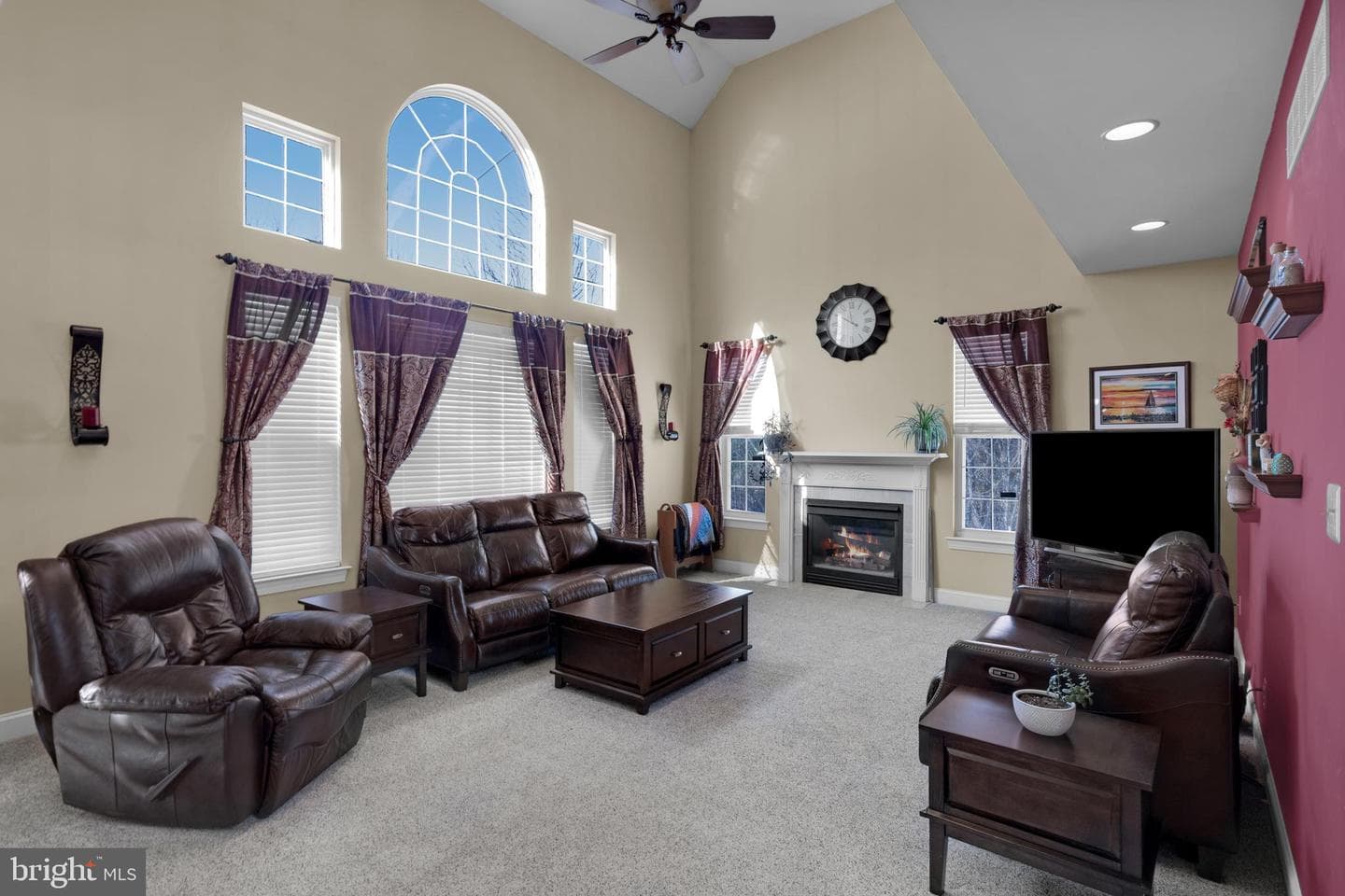 2106 Ridge Way photo 9