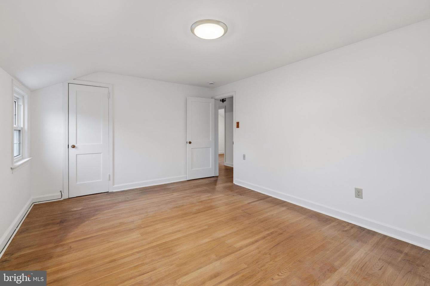134 Spring Avenue photo 18