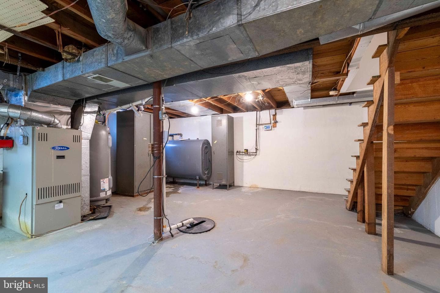 134 Spring Avenue photo 25
