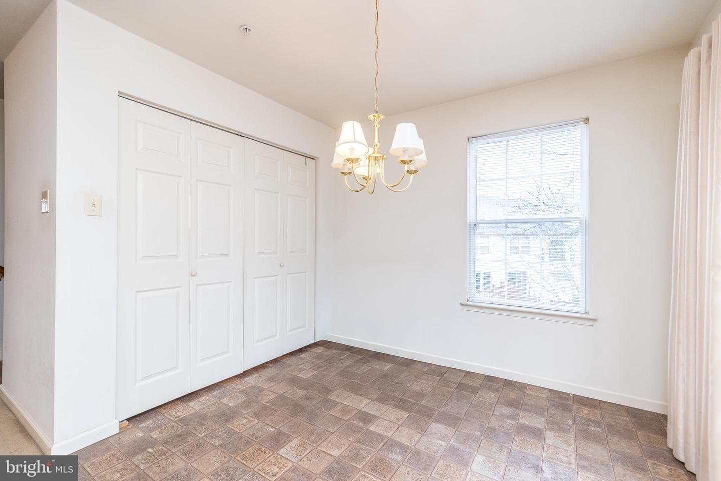 492 Glenn Rose Circle photo 18